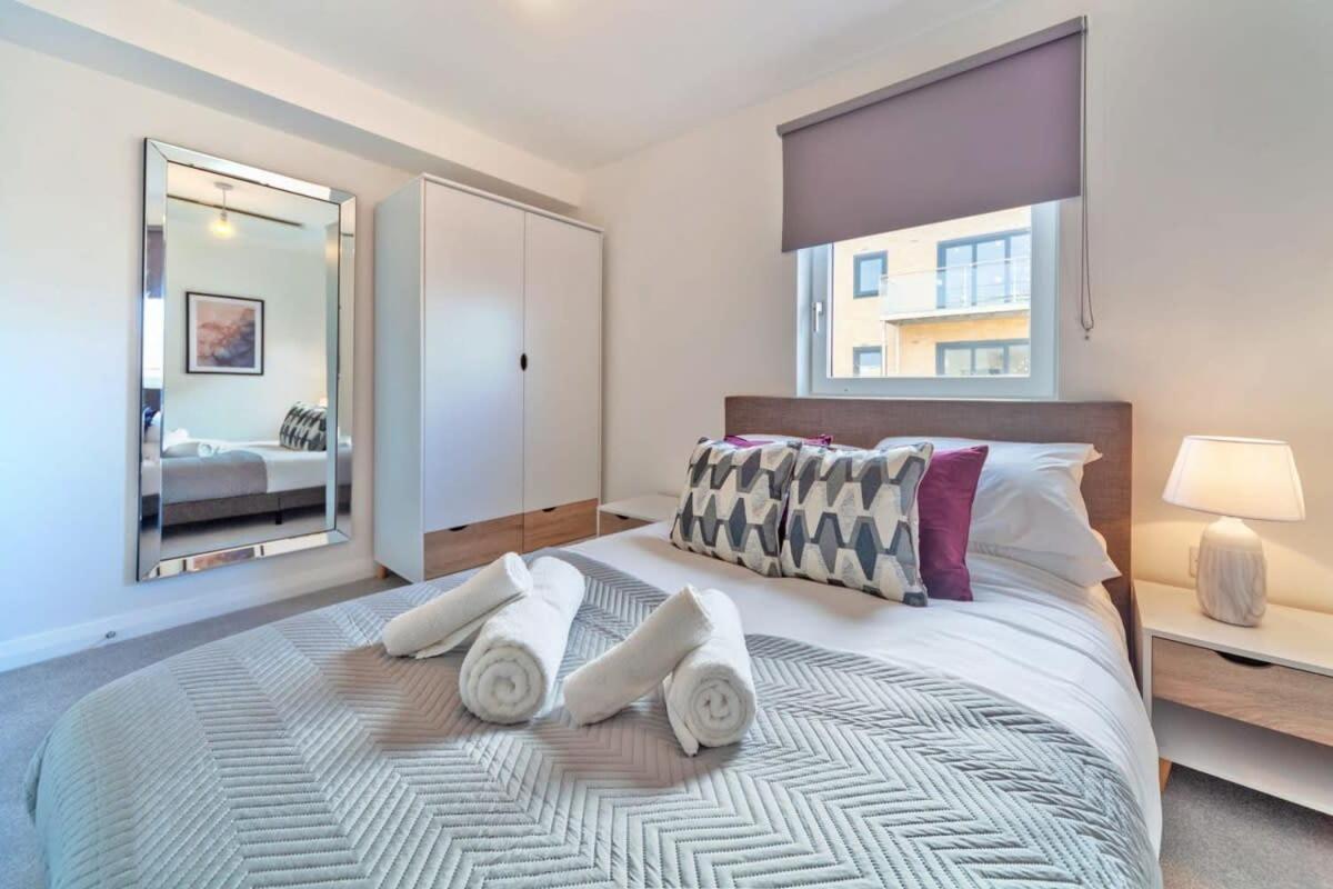 Modern 2 Bedroom In Ashford