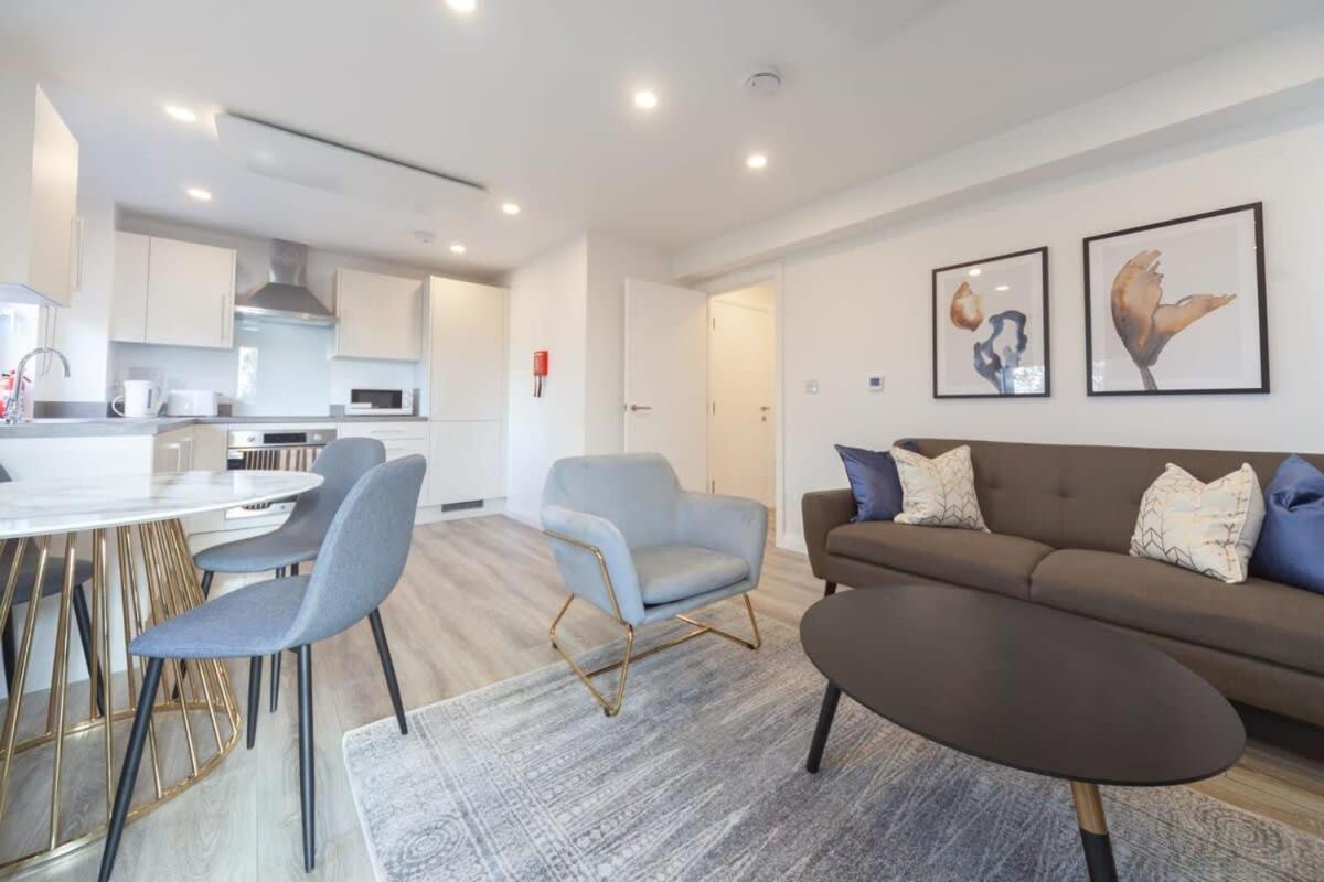 Apartment Modern 2 Bedroom In Ashford *